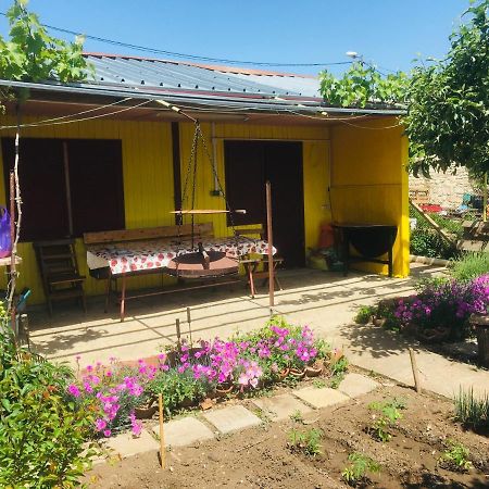 Бунгало- Bungalow Kavarna Exterior foto